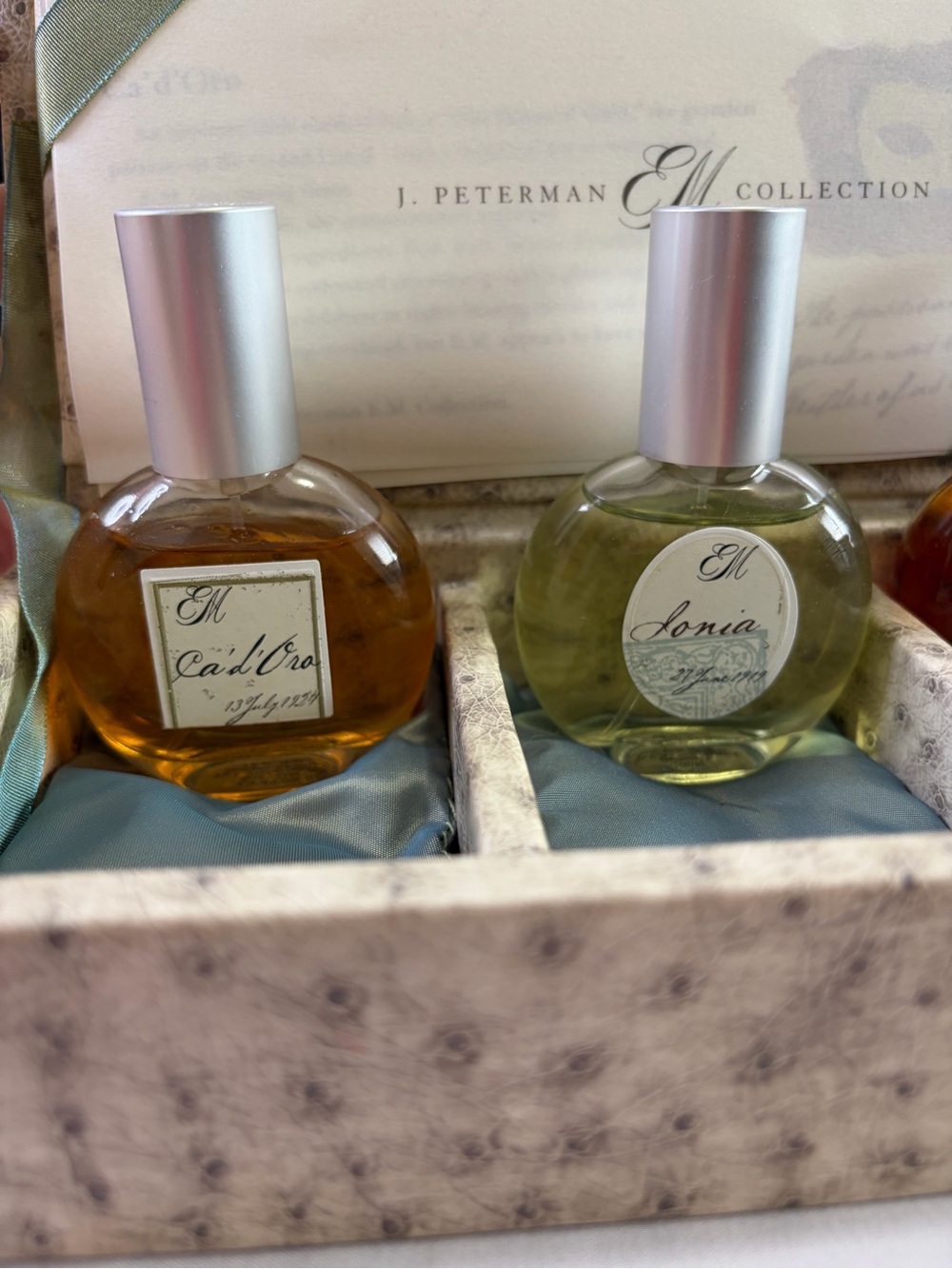 J. Peterman discontinued rare 3 pc set fragrance Ca’ d’ Oro Monaco Sonia bottles - Picture 3 of 9